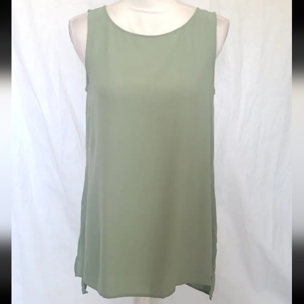 Like New Eileen Fisher *Light Green* 100% Silk Georgette Bateau Neck Tank XS TP - Picture 3 of 6